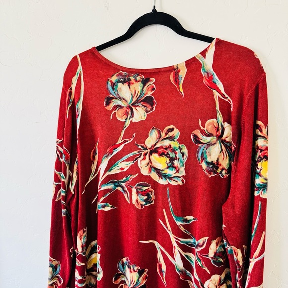 Chico’s Floral Sweater Size XL - Picture 9 of 9